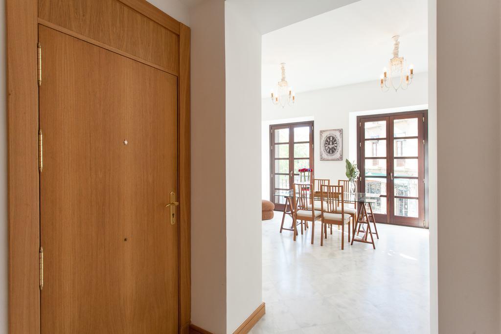 Holi-Rent Castilla เซบีญา ภายนอก รูปภาพ