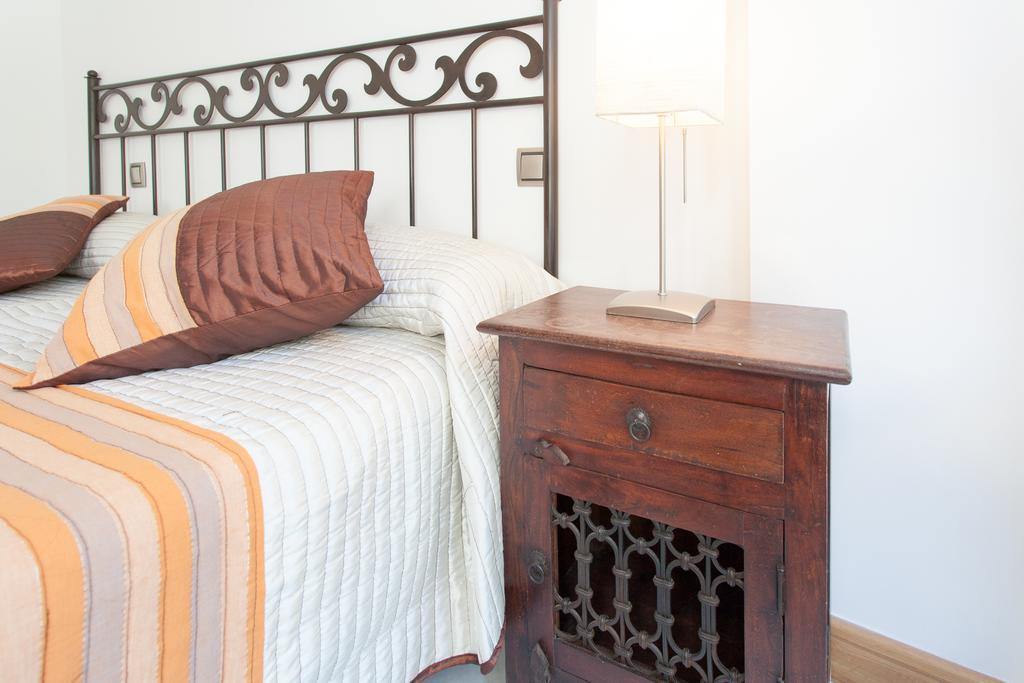 Holi-Rent Castilla เซบีญา ภายนอก รูปภาพ