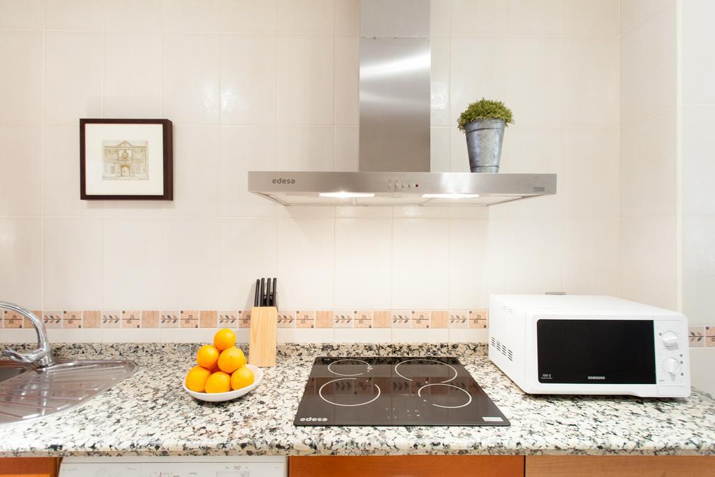 Holi-Rent Castilla เซบีญา ภายนอก รูปภาพ