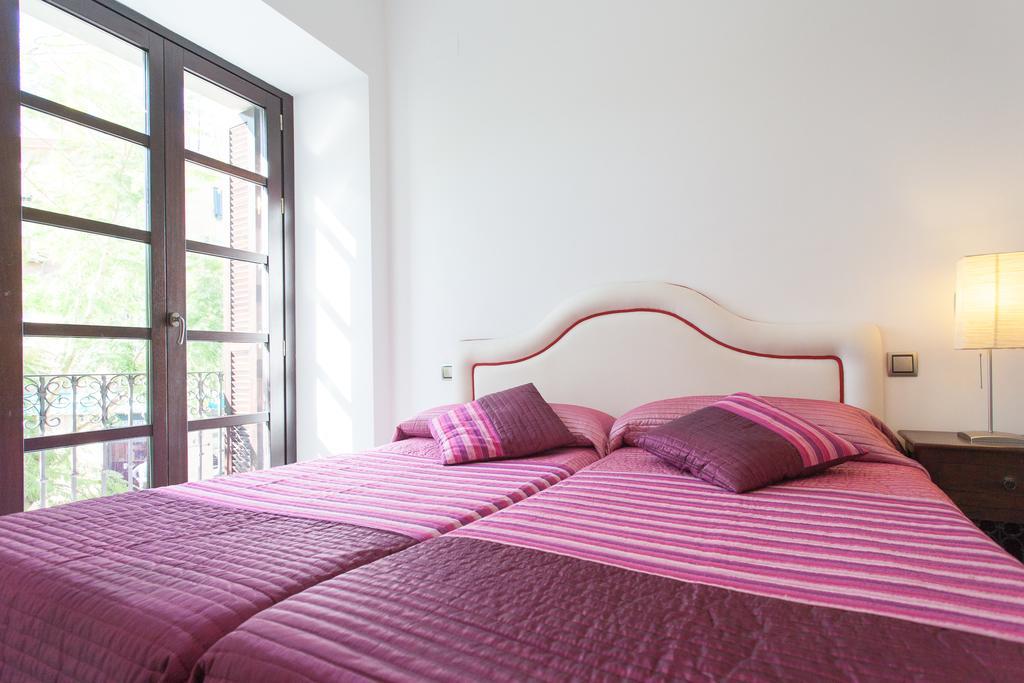 Holi-Rent Castilla เซบีญา ภายนอก รูปภาพ