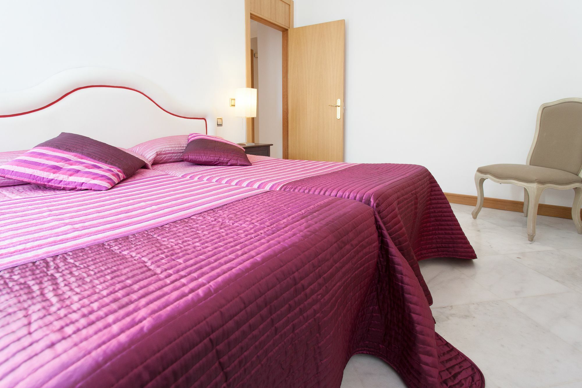 Holi-Rent Castilla เซบีญา ภายนอก รูปภาพ