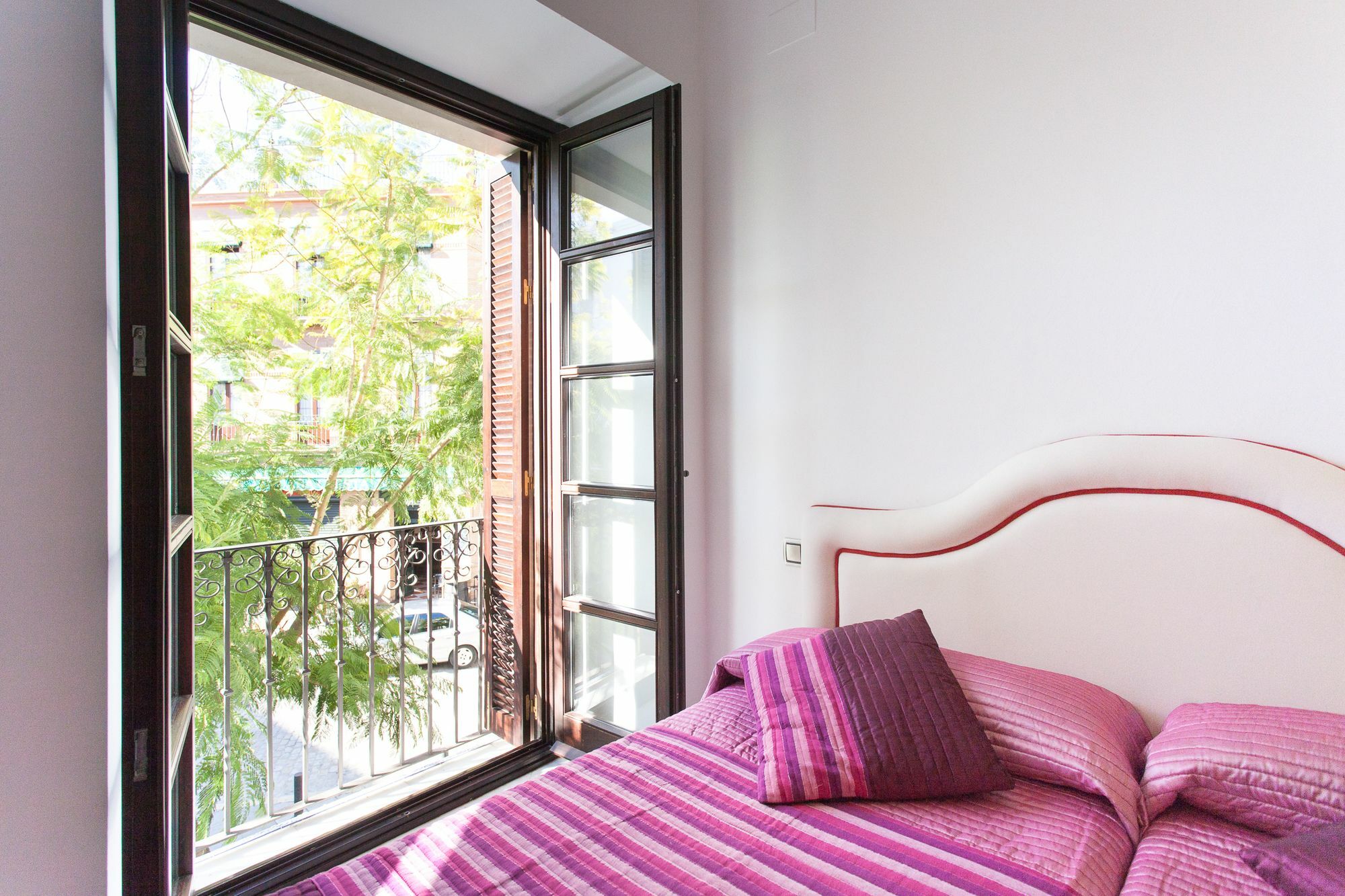 Holi-Rent Castilla เซบีญา ภายนอก รูปภาพ